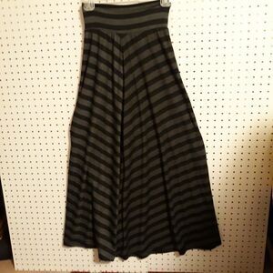 I.N. Studio Women's Long Black & Gray Chevron Maxi Skirt Size Small Made in USA